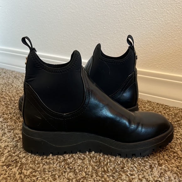 Circus by Sam Edelman Chelsea Ankle Boots - Picture 4 of 6